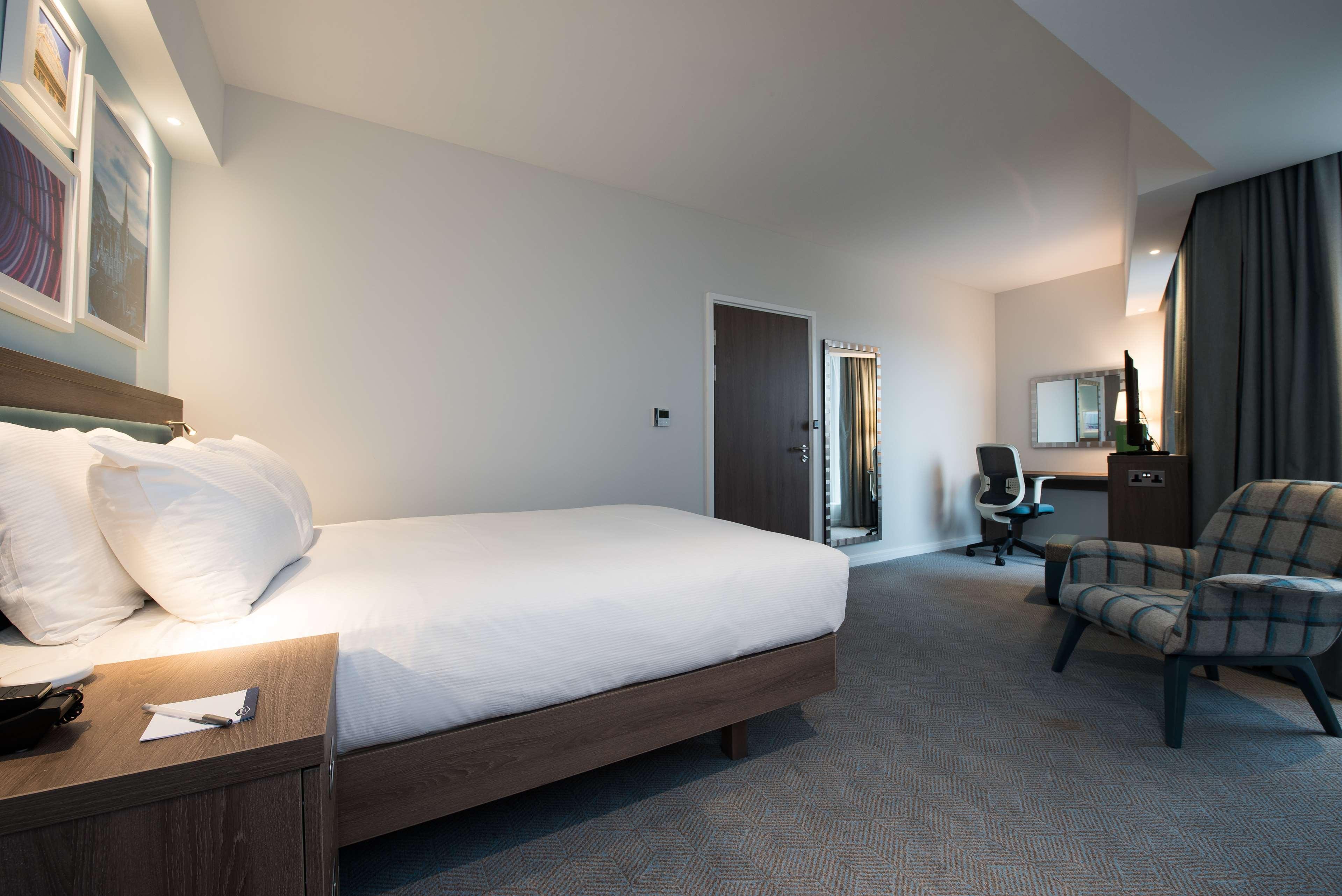 Hampton By Hilton West End 3* Эдинбург