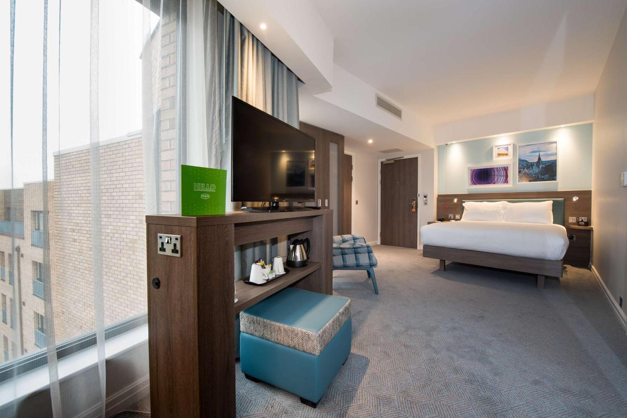 Отель Hampton By Hilton West End 3*