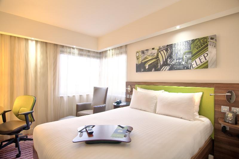 Hampton By Hilton West End Отель Эдинбург